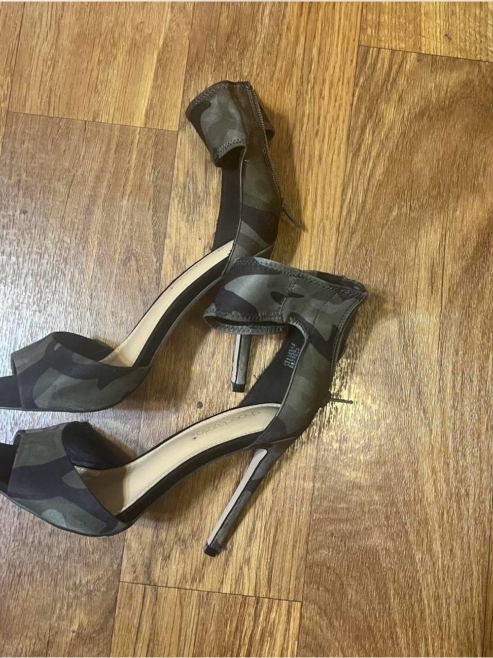 Shoe Dazzle Green Camo Ankle-Strap Stiletto Heels